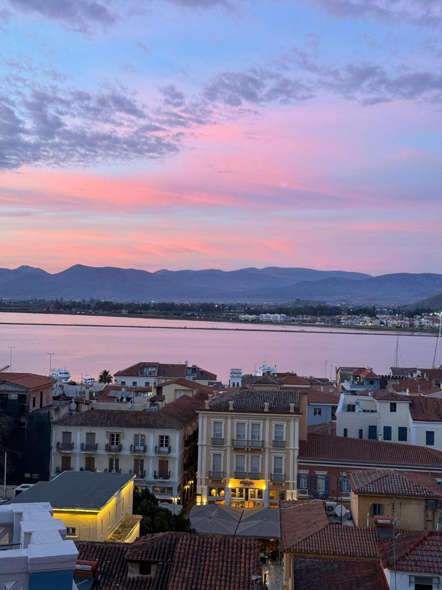 S&F Luxury Apartment Nafplion Exteriör bild